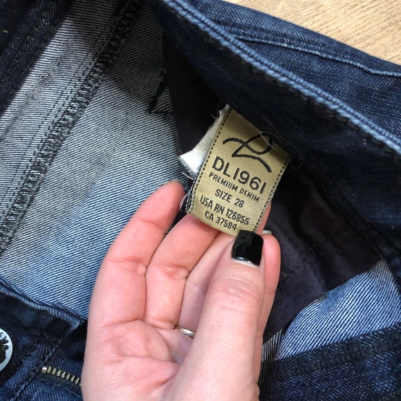 Women’s DL1961 Capri Pants - Picture 6 of 7